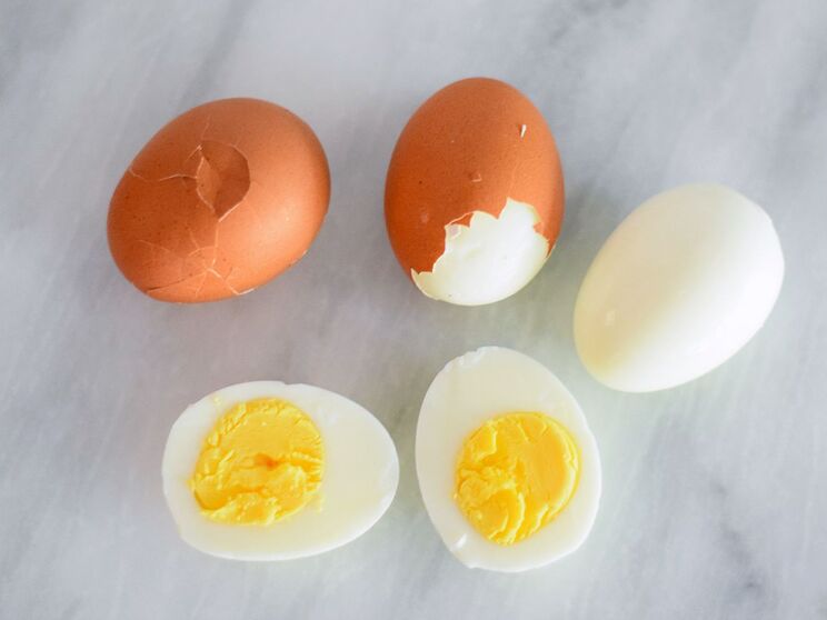 10-foods-you-should-never-put-in-your-microwave-3.jpeg