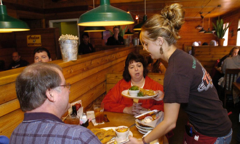 10-secrets-texas-roadhouse-has-been-keeping-from-you-5.jpg
