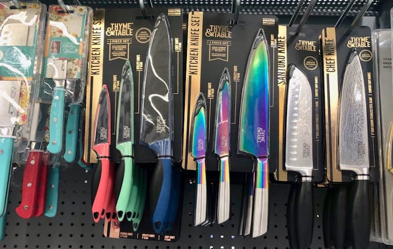 10-things-youd-never-buy-from-dollar-store-3.jpeg
