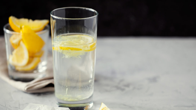 11-popular-foods-and-drinks-that-stain-your-teeth-12.jpg
