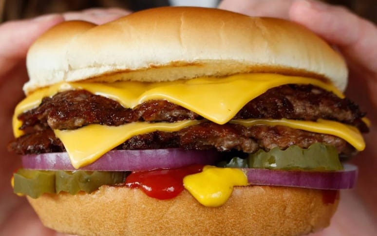12-fast-food-chains-crafting-delicious-burgers-with-pure-ground-beef-5.jpg