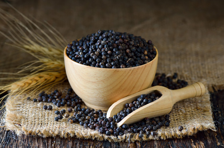 6-science-based-health-benefits-of-black-pepper-6.jpeg