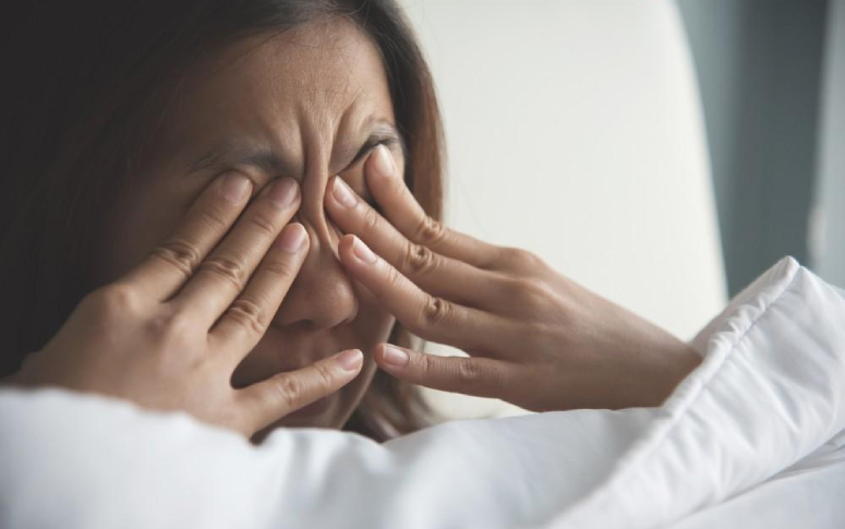 7-signs-you-may-have-cataracts-3.jpg