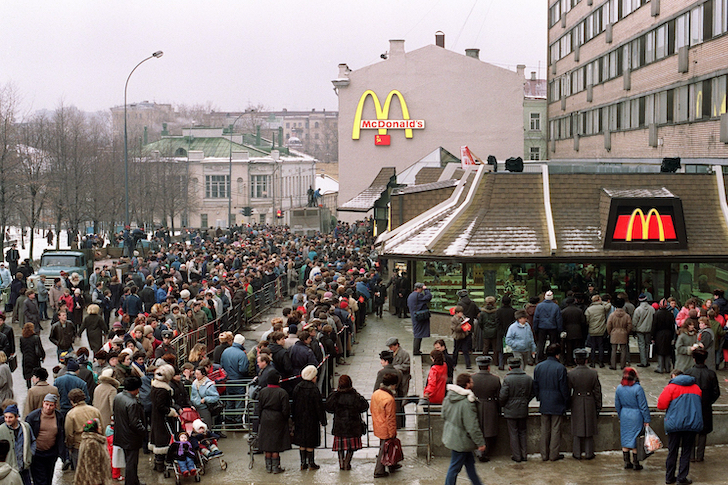 The-mcrib-will-soon-come-back-on-a-2022-farewell-tour-again-5.jpg