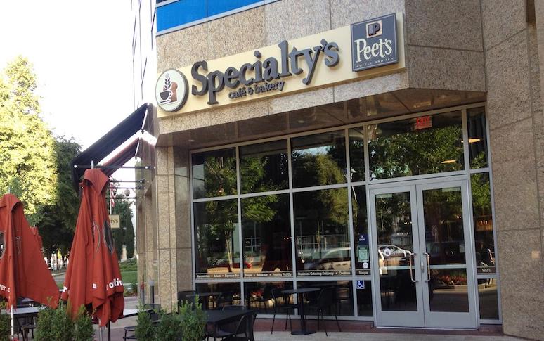 chain-restaurants-that-are-closing-locations-13.jpg
