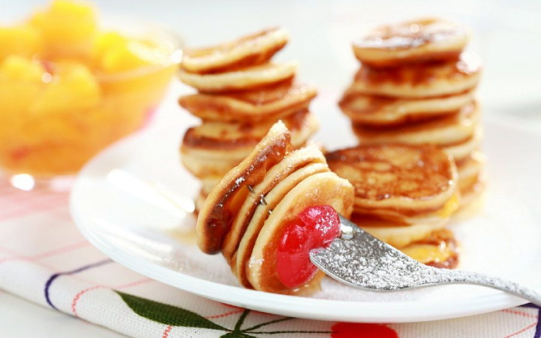 new-holiday-menu-items-from-two-major-coffee-chains-5.jpg