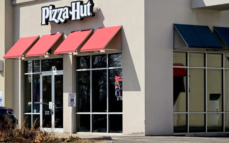 pizza-hut-closed-19-locations-suddenly-7.jpg